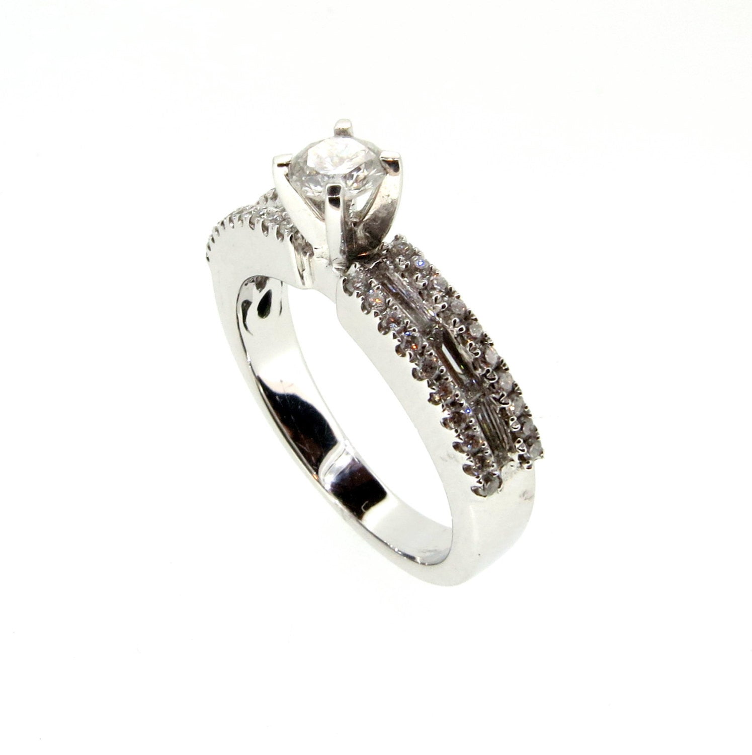 Unique Diamond Engagement Ring with 1.03 Carat Diamonds